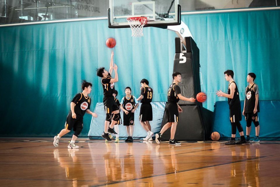 THRIVE BASKETBALL in action